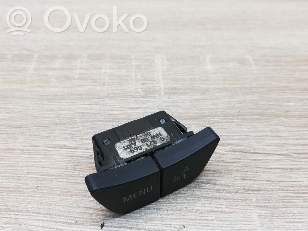 Multifunctional control switch/knob   6921669