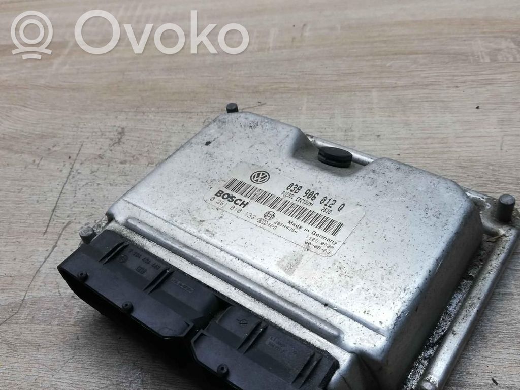 Volkswagen PASSAT B5.5 Engine control unit/module ECU 