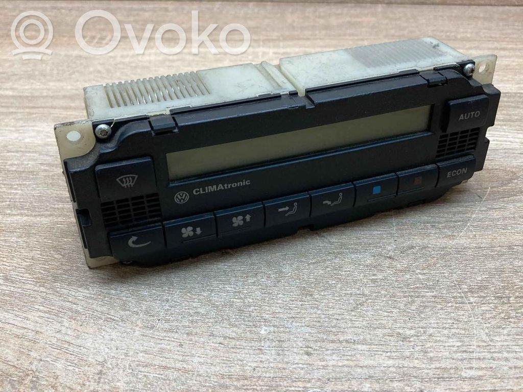 Volkswagen PASSAT B5 Unitate control climatizare 