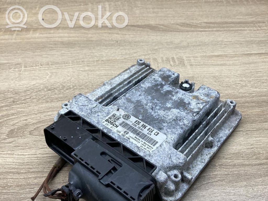 Volkswagen Golf V Unité de commande, module ECU de moteur 