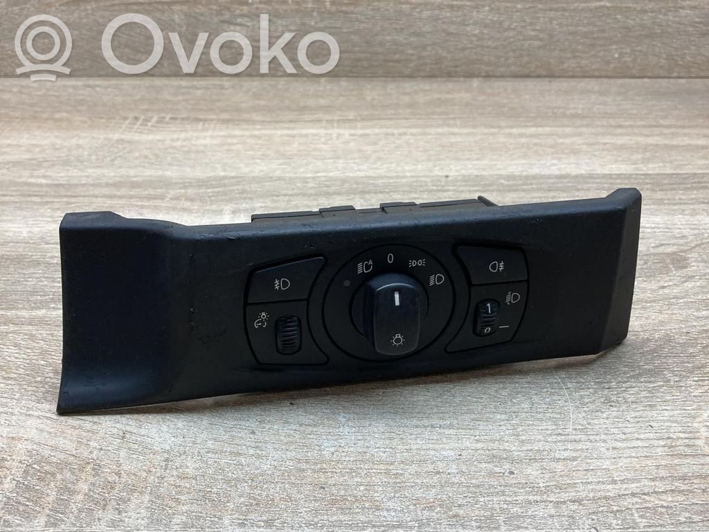 BMW 5 E60 E61 Przełącznik świateł 