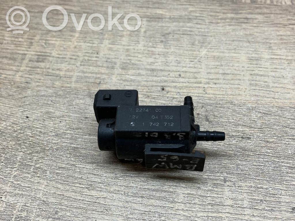 BMW 5 E39 Solenoid supapă turbosuflantă 