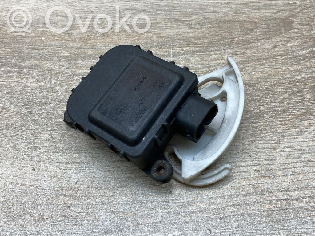 Audi A4 S4 B5 8D Motor/actuator clapetă aer 