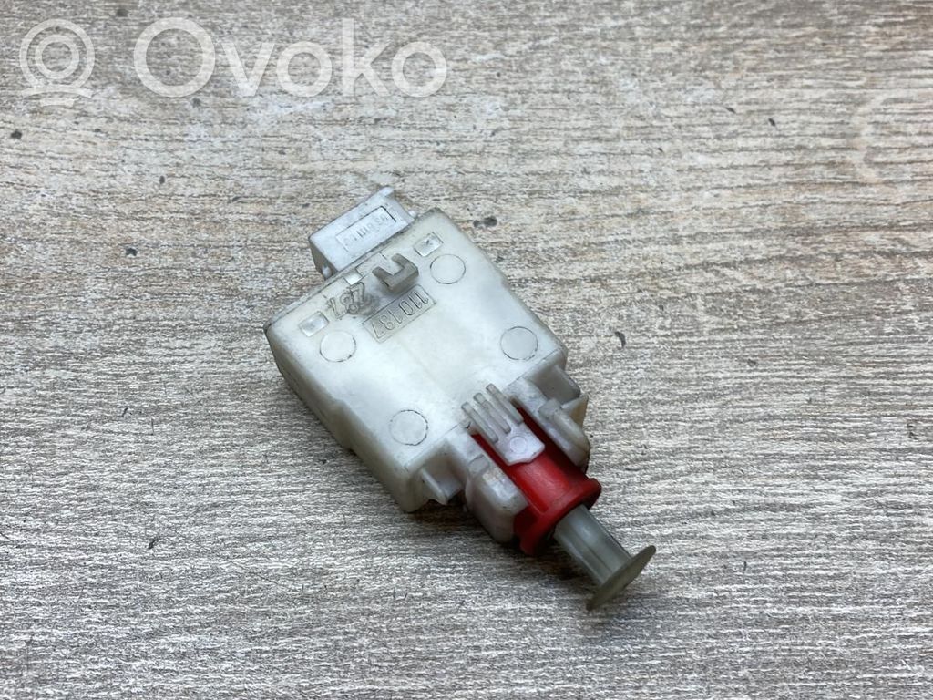 BMW 3 E36 Interruttore del pedale del freno 