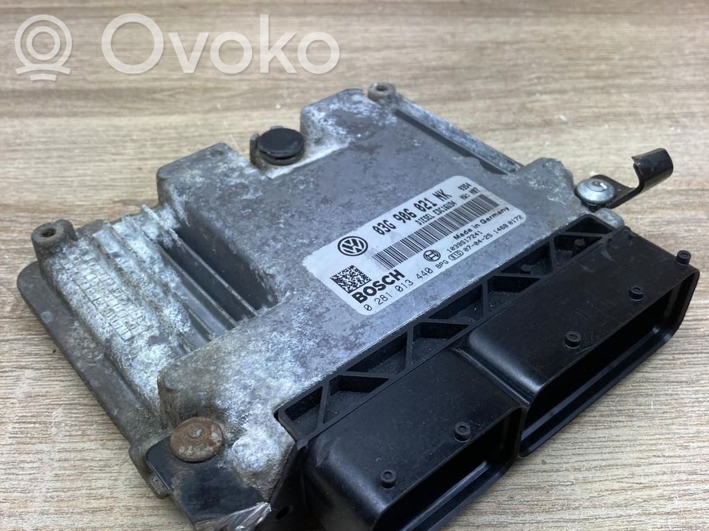 Volkswagen PASSAT B6 Centralina/modulo motore ECU