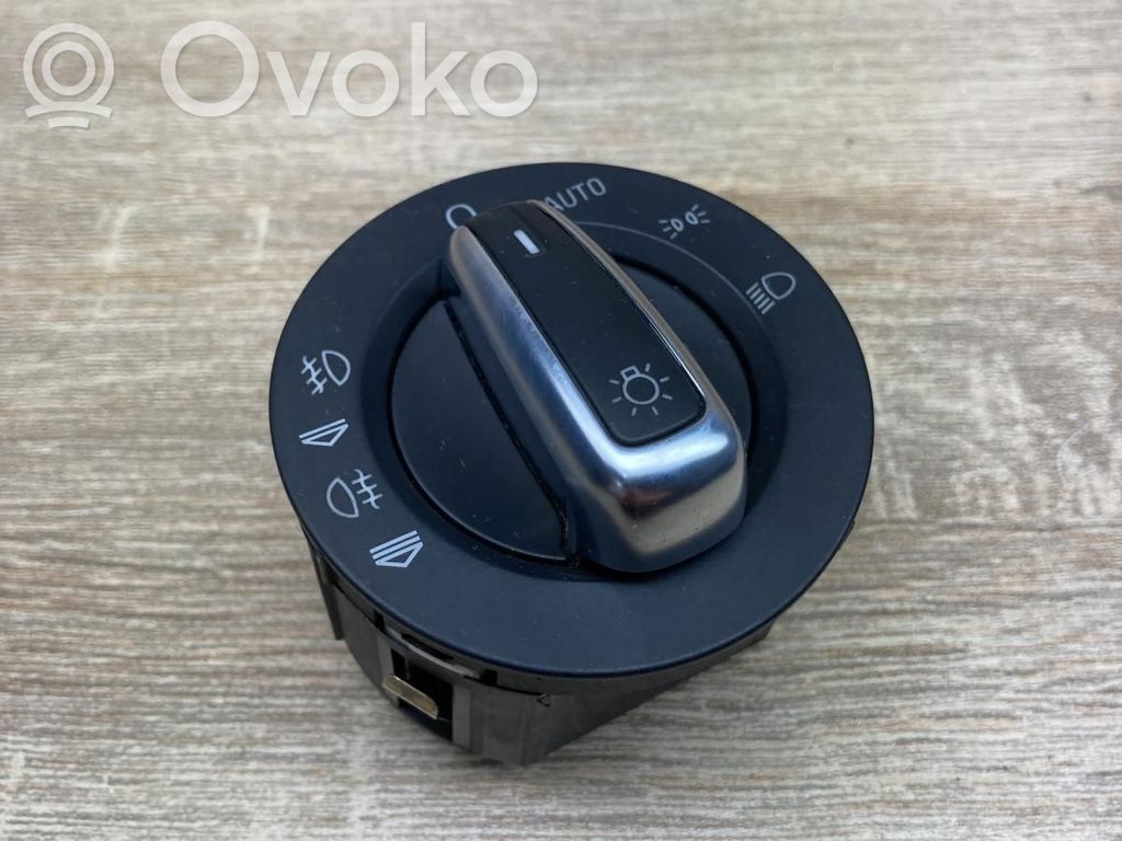 Volkswagen Golf VI Interruptor de luz 