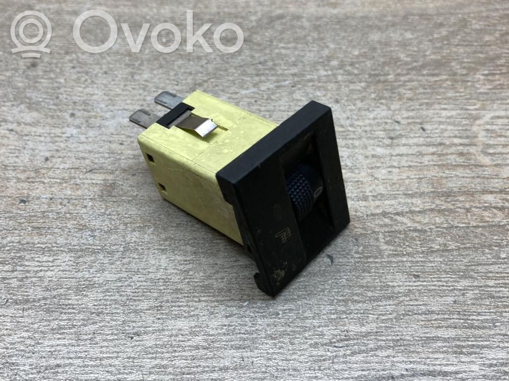 Opel Omega B1 Seat heating switch 