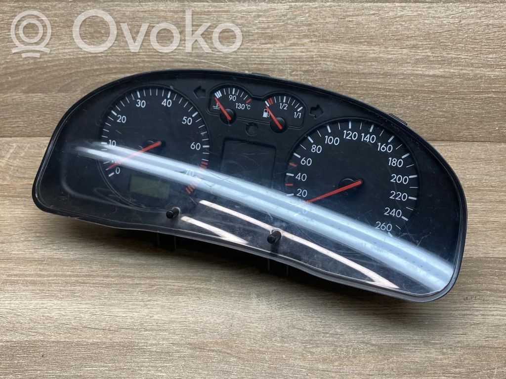 Volkswagen PASSAT B5 Vitezometru (grup de instrumente) 
