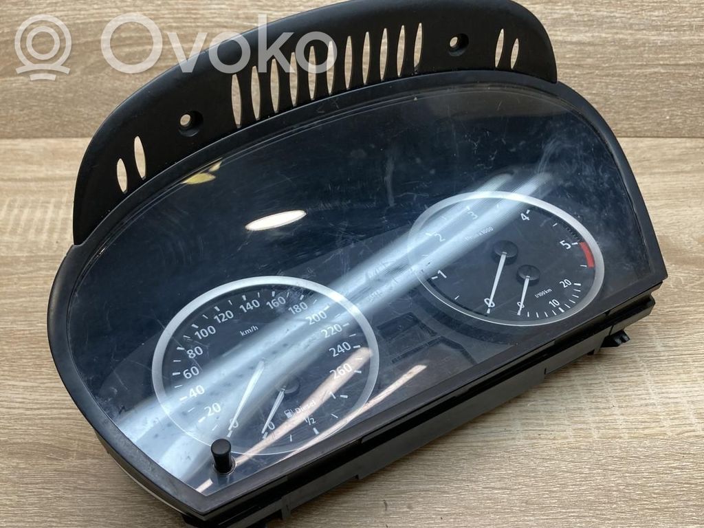BMW 5 E60 E61 Vitezometru (grup de instrumente) 