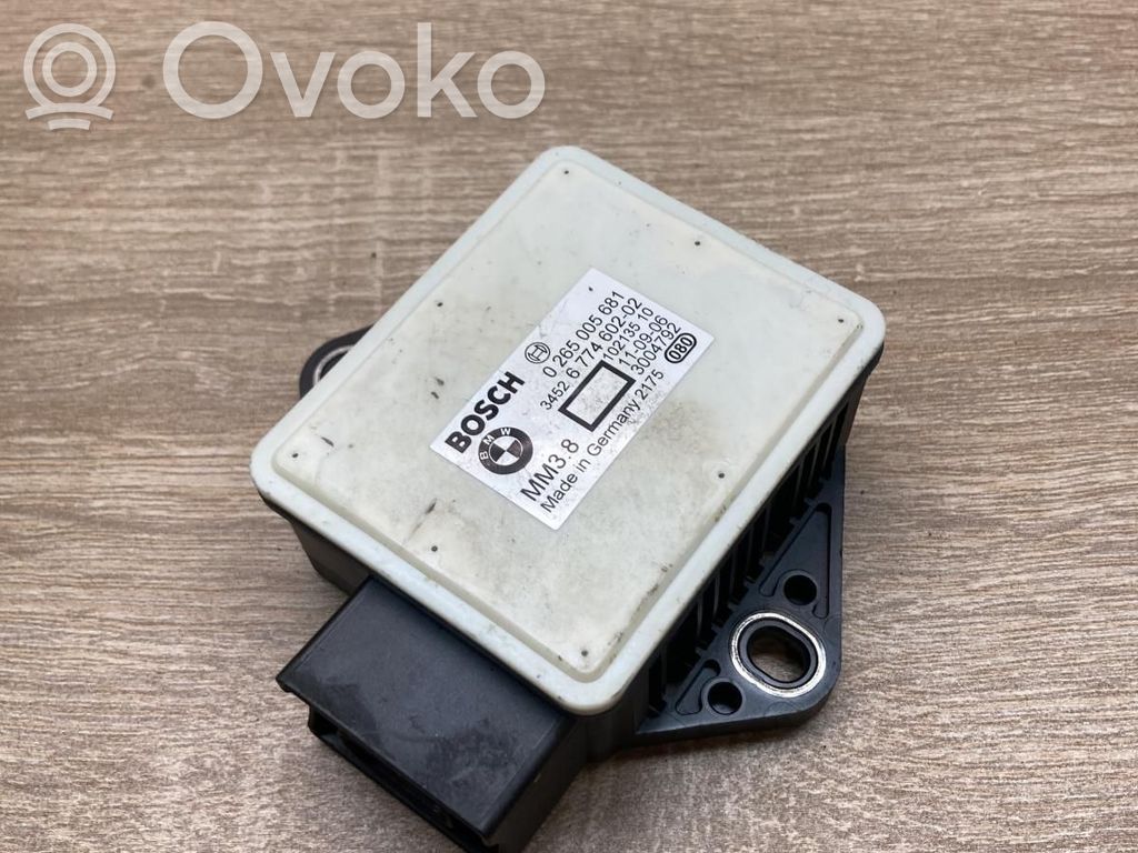 ESP Drehratensensor Querbeschleunigungssensor   6774602,0265005681