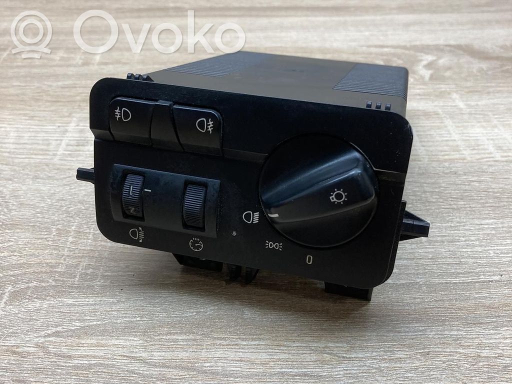 Lichtschalter   6907947,086480061