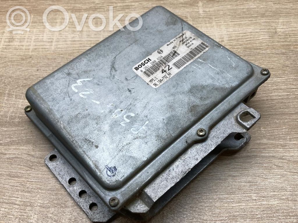 Peugeot 306 Unité de commande, module ECU de moteur 