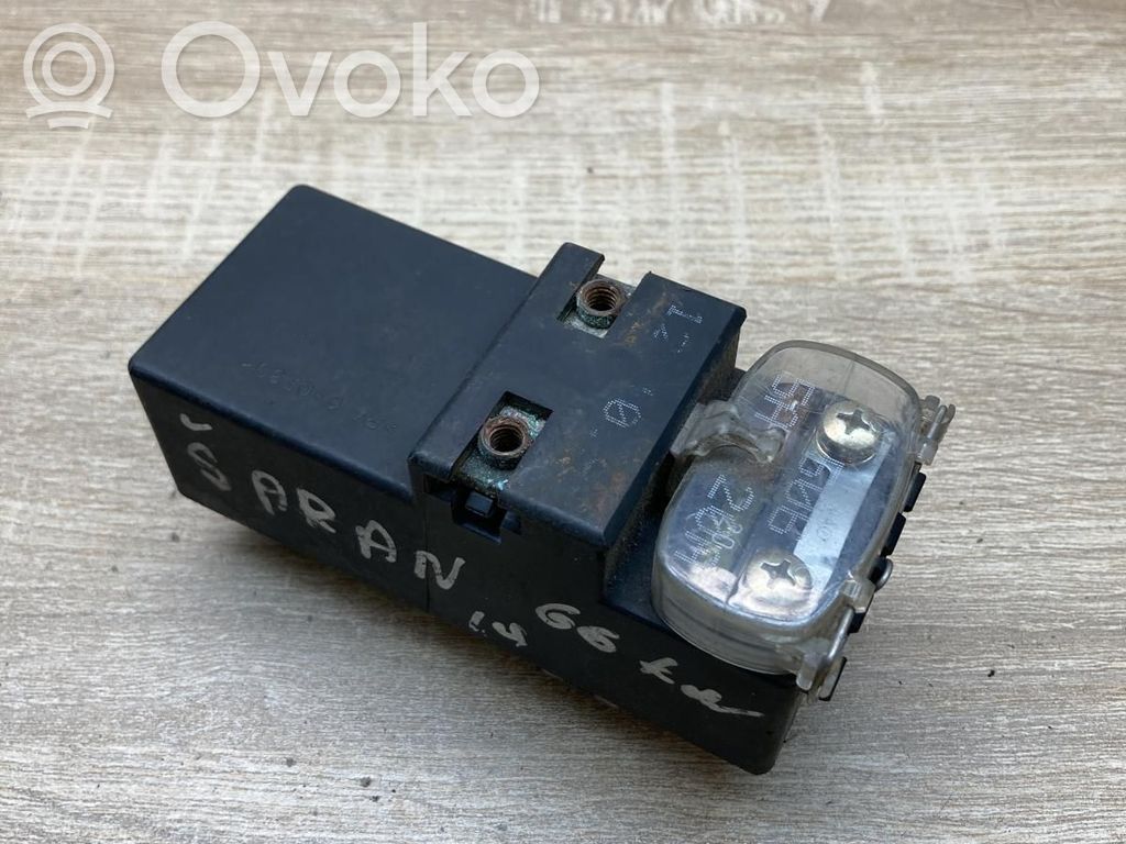 Jäähdytyspuhaltimen rele   7MO000317,95VW8653AA