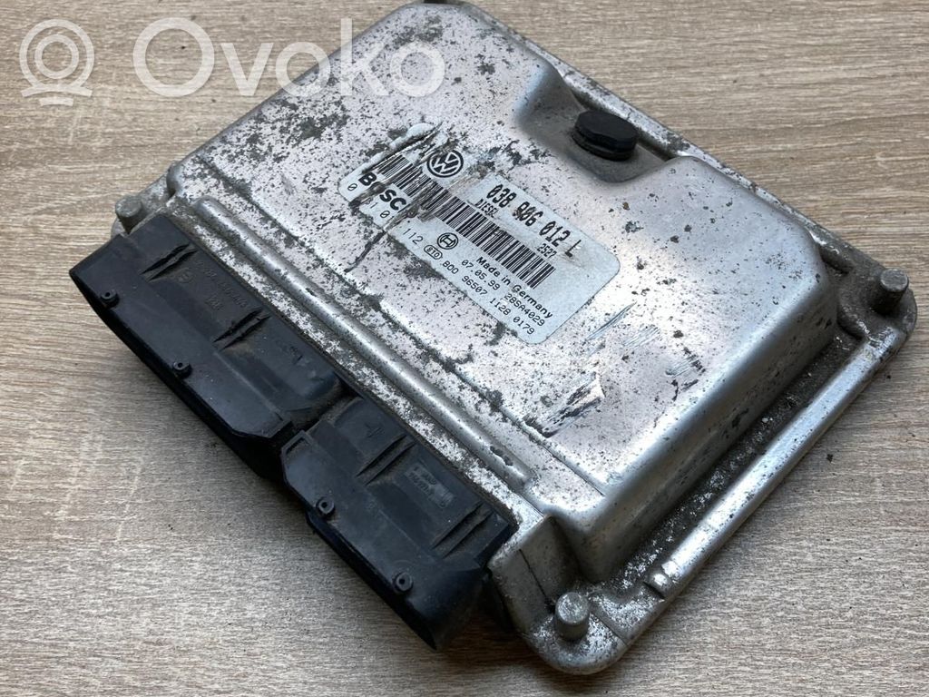 Volkswagen Golf IV Unitate control motor/modul ECU 