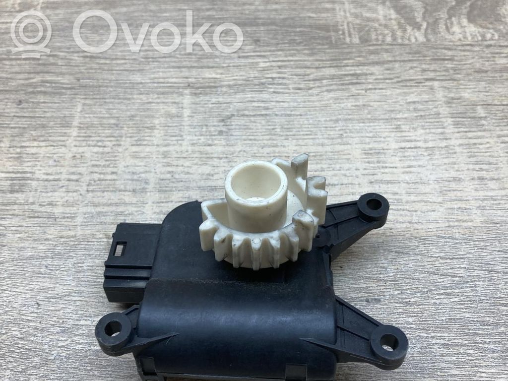 Volkswagen PASSAT B6 Motorino attuatore aria 