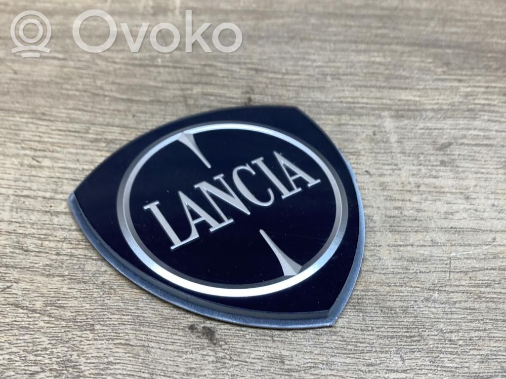 Siglă fabricant/litere model   51813704