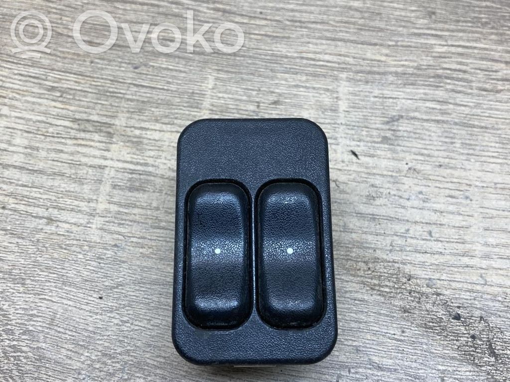 Opel Astra G Przyciski szyb 
