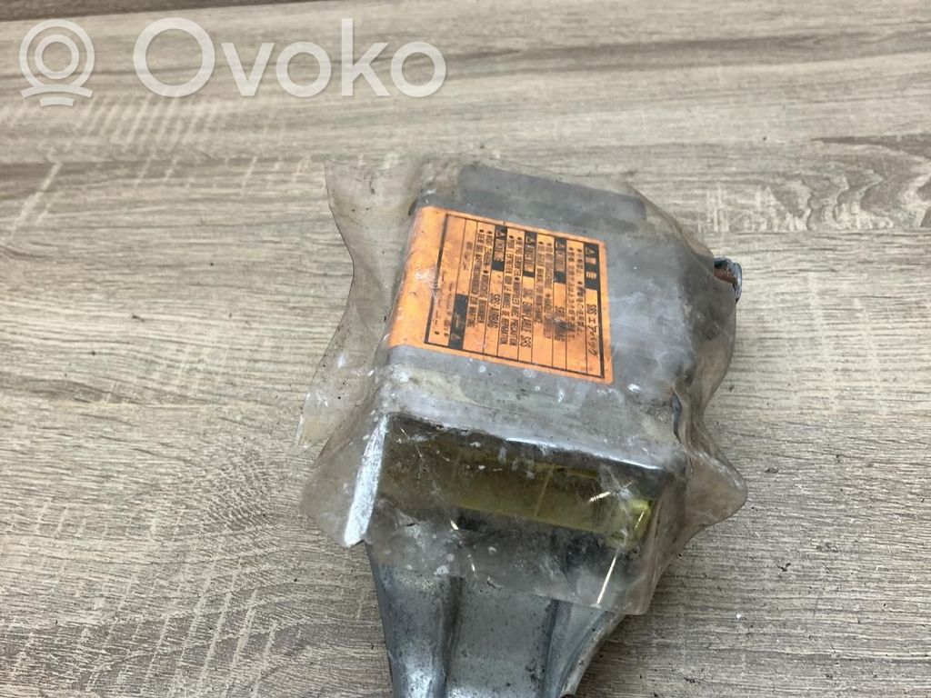 Toyota Corolla E110 Airbagsteuergerät 