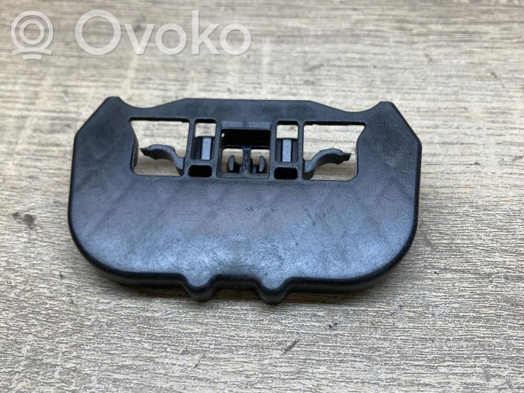 Audi RS4 Alte componente capac prag/stâlp 