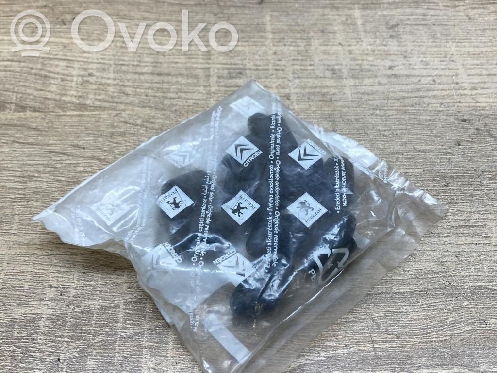 Citroen C3 Uszczelka pokrywy silnika / maski przedniej 