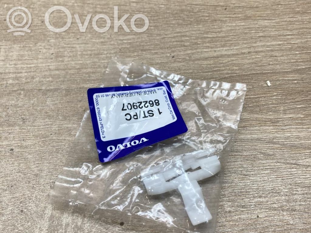 Volvo S60 Listwa szyby czołowej / przedniej