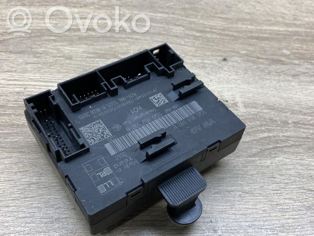 Volkswagen PASSAT B8 Centralina/modulo portiere