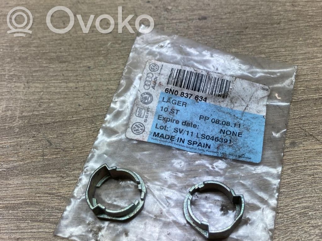 Zamek drzwi przednich   6N0837634