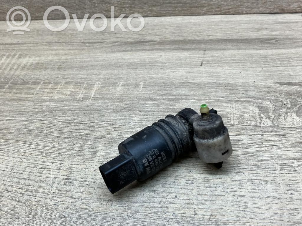 Volkswagen Golf V Pompa lavavetri parabrezza/vetro frontale