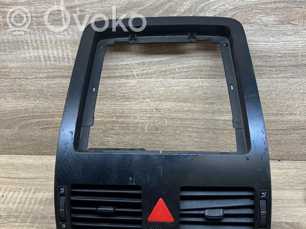 Volkswagen Touran I Grilă ventilație centrală 