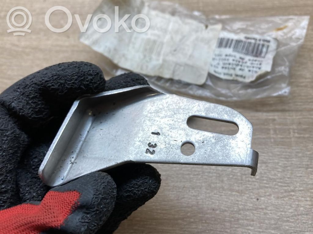 Mercedes-Benz Sprinter W901 W902 W903 W904 Sonstiges Einzelteil Motorraum