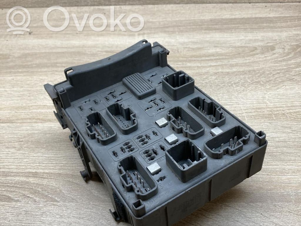 Renault Vel Satis Ramka / Moduł bezpieczników 