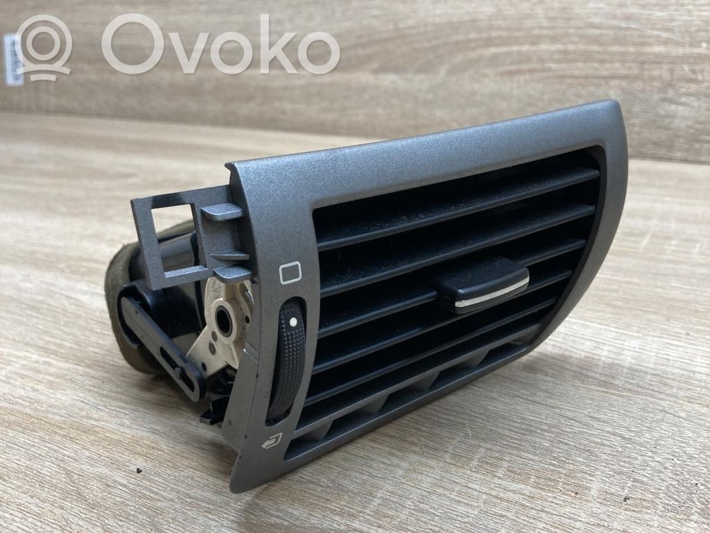 Peugeot 407 Luftausströmer Lüftungsdüse Luftdüse Mitte 