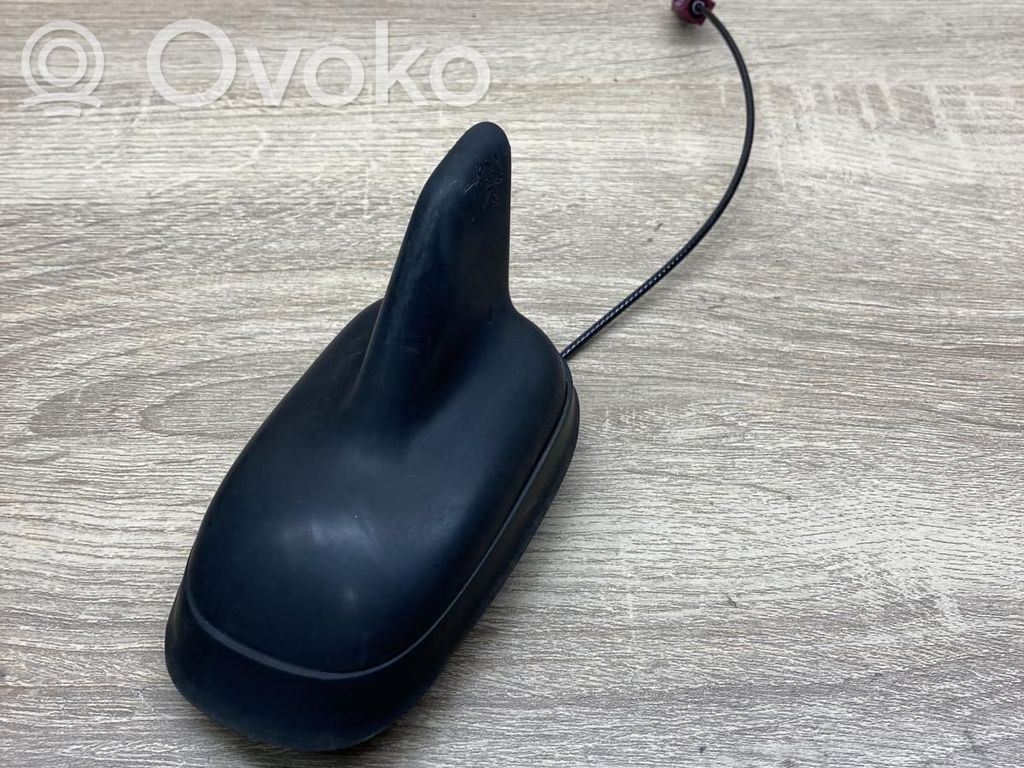 Volkswagen PASSAT B7 Antenne GPS 