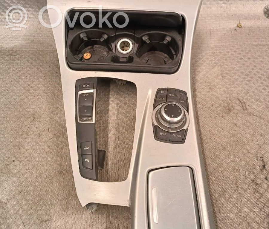 BMW 5 F10 F11 Tunel środkowy 