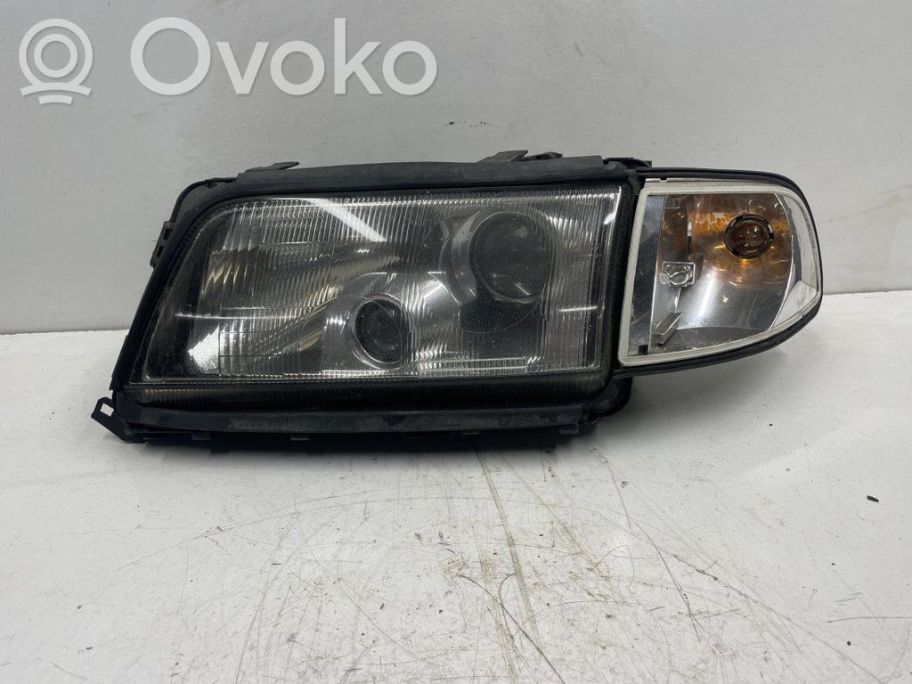 Audi A8 S8 D2 4D Far 