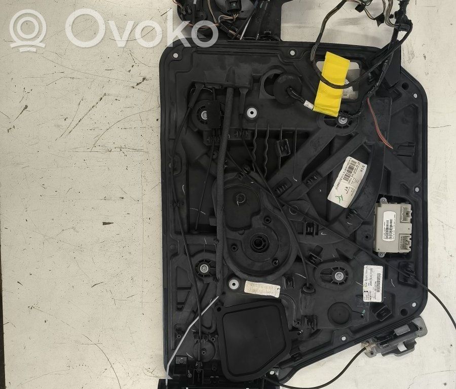 Chrysler Grand Voyager V Elektryczny podnośnik szyby drzwi tylnych 