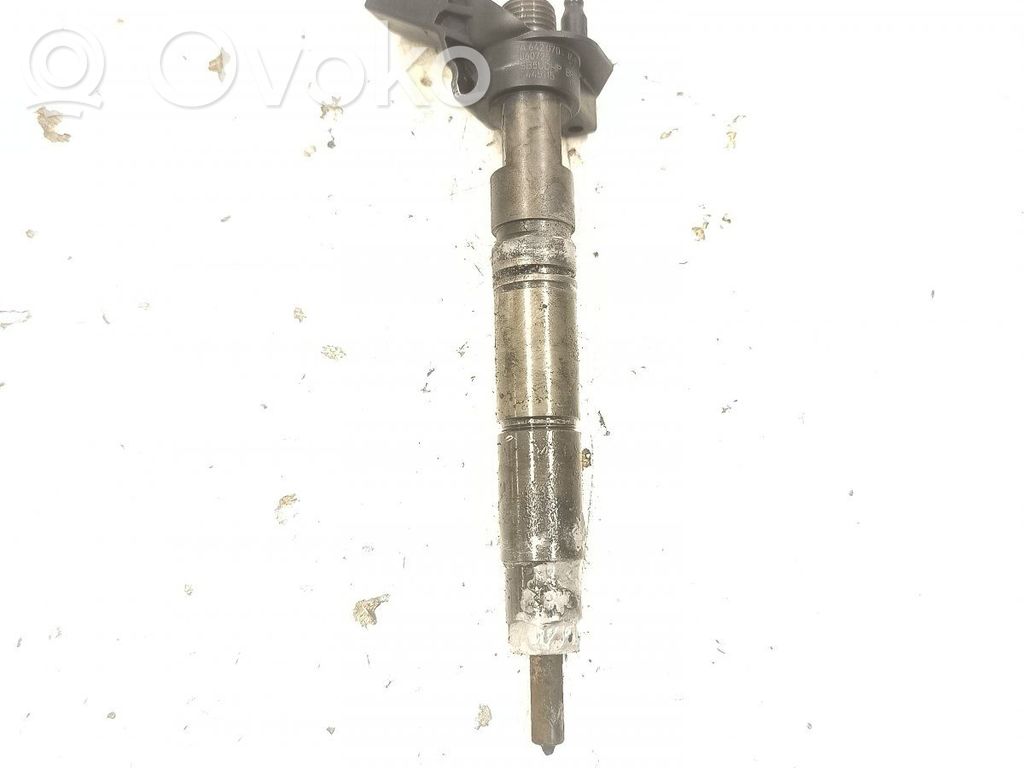 Inyector de combustible   A6420700587,0445115027