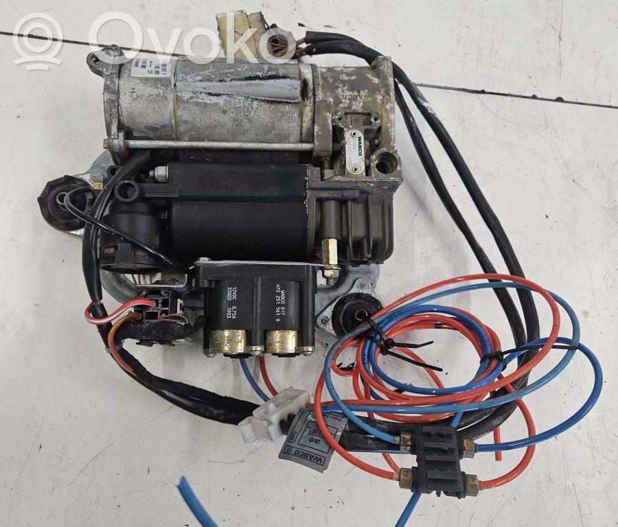 Ilmajousituksen kompressoripumppu   4430200111