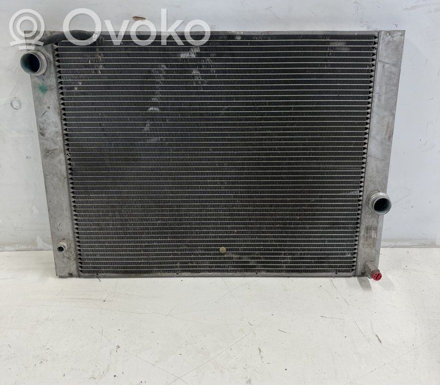 BMW 5 E39 Wasserkühler 