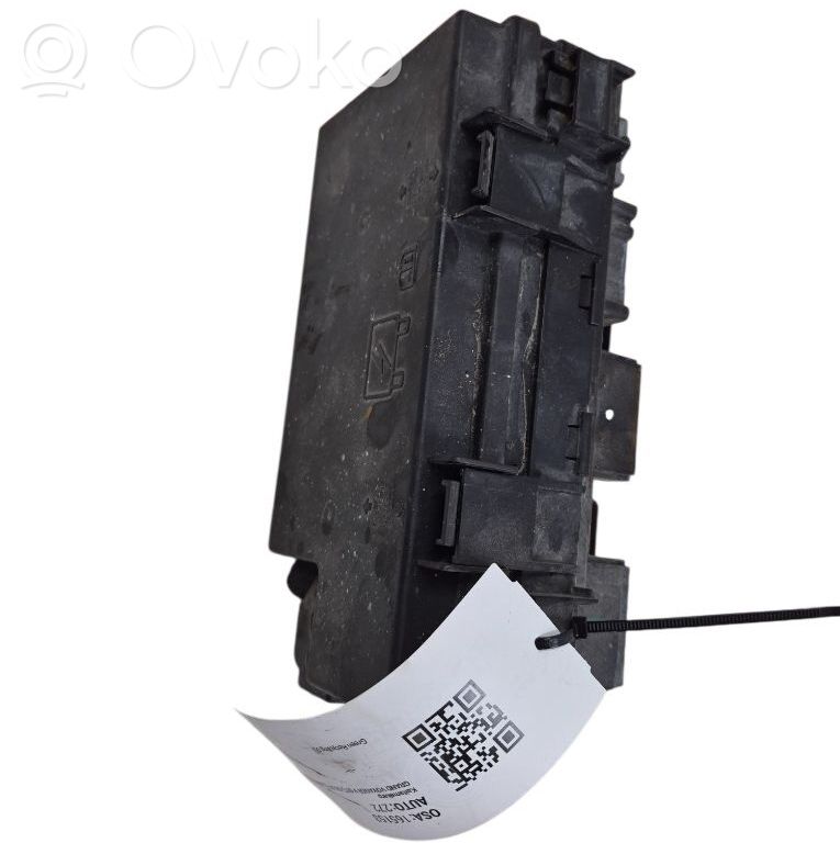 Chrysler Grand Voyager V Fuse box set 