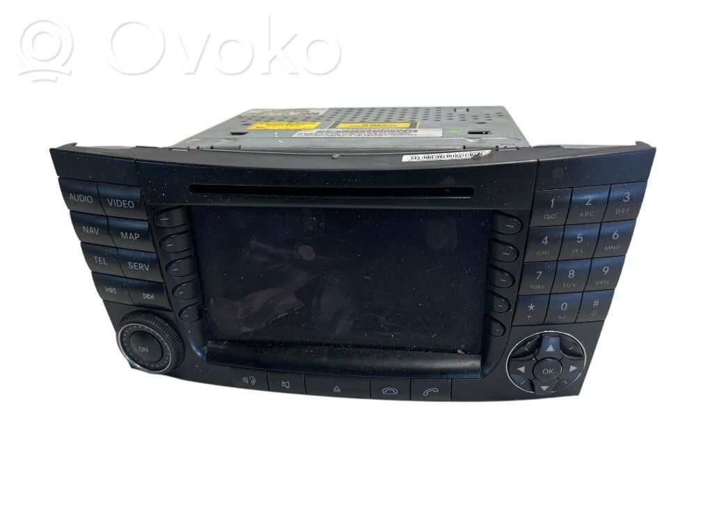 Mercedes-Benz E W211 Panel / Radioodtwarzacz CD/DVD/GPS 