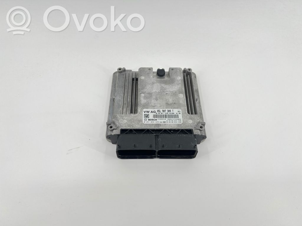 Volkswagen PASSAT B8 Engine control unit/module 