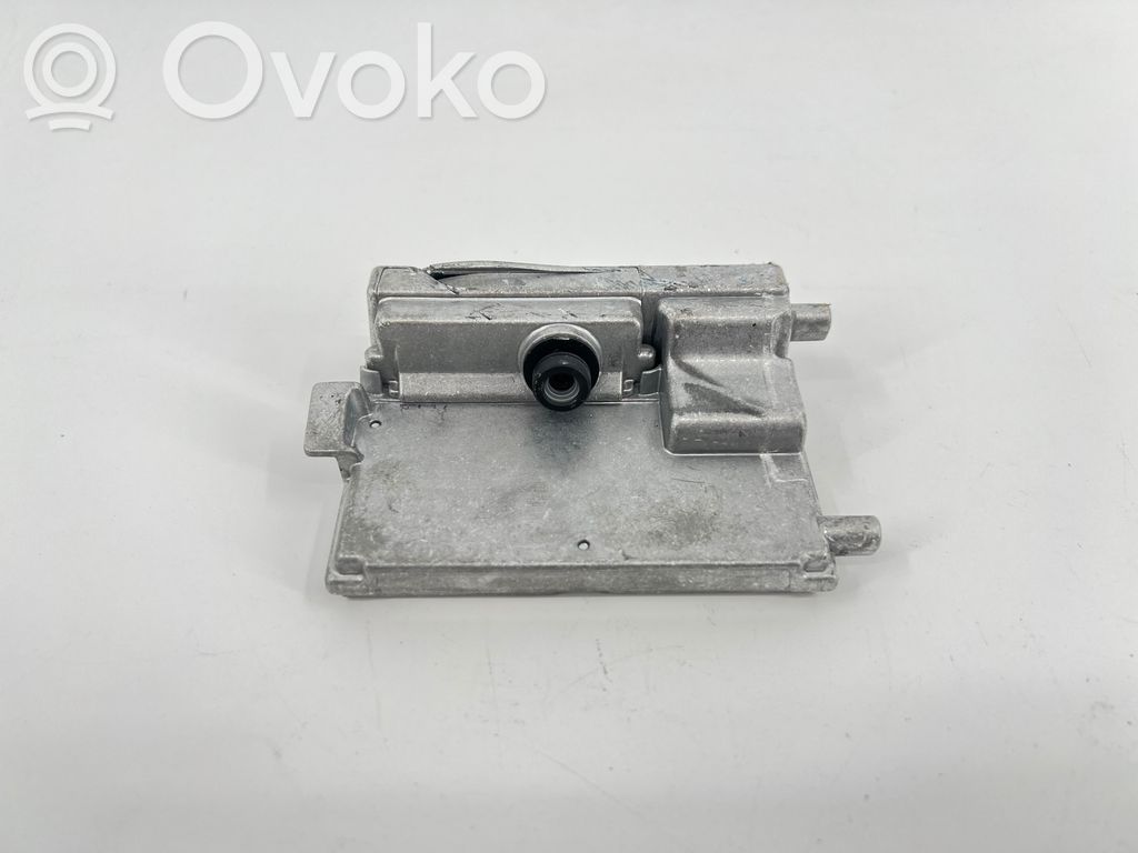 Volkswagen PASSAT B8 Windshield/windscreen camera 