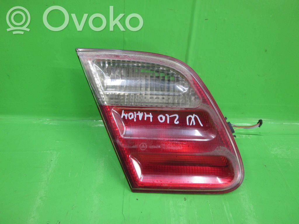Mercedes-Benz E AMG W210 Lampy tylnej klapy bagażnika 