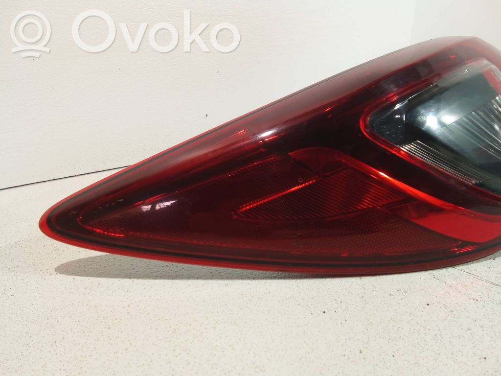 Mazda Premacy Etupuskurin suuntavilkku 
