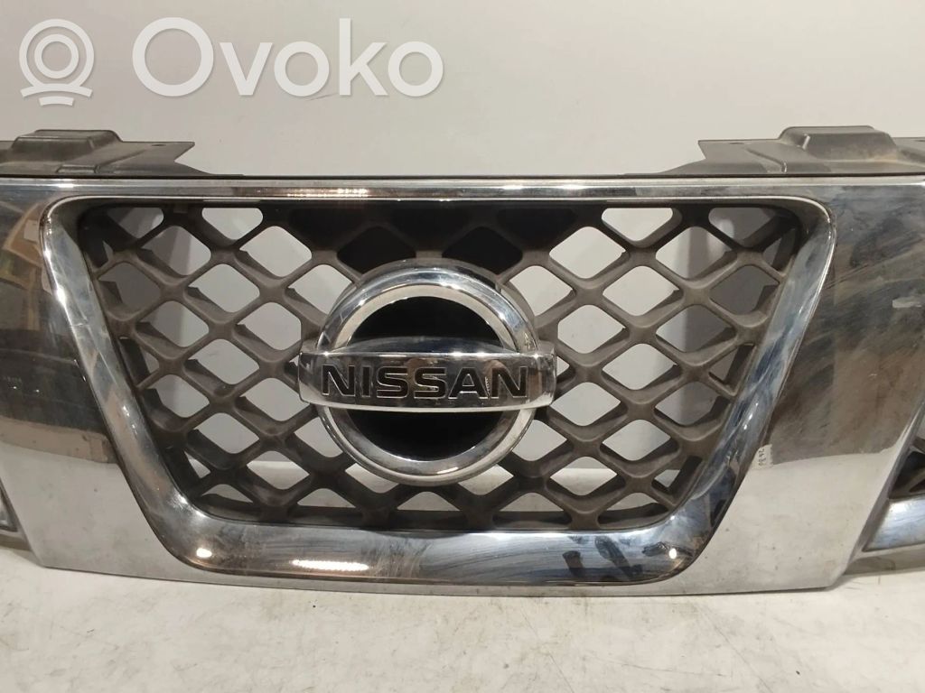 Nissan Navara D40 Maskownica / Grill / Atrapa górna chłodnicy 