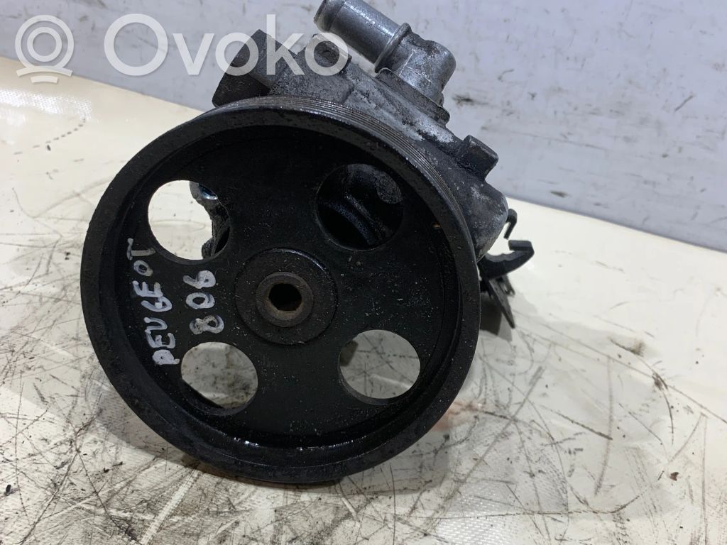Ohjaustehostimen pumppu   91128