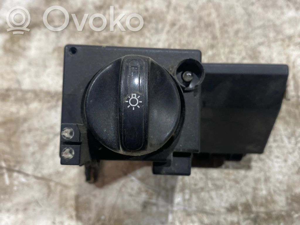 Light switch   2105450104