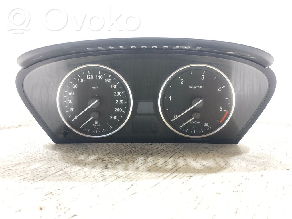 BMW 5 E60 E61 Nopeusmittari (mittaristo) 