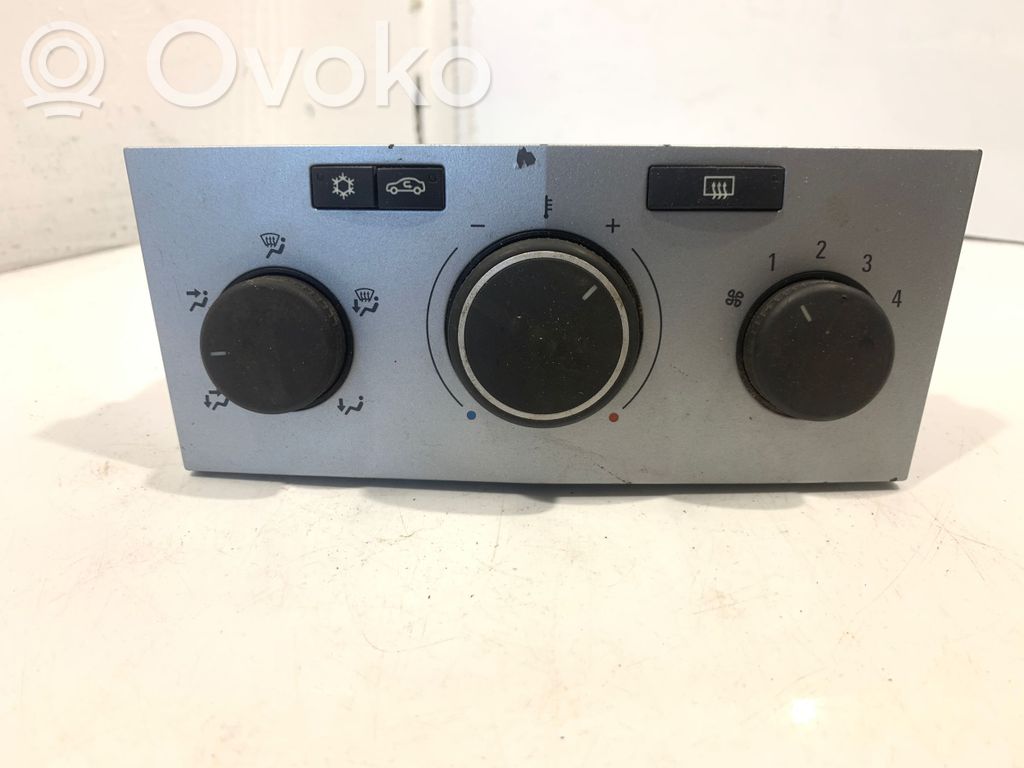 Opel Astra H Panel klimatyzacji 